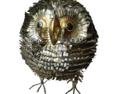 1970s Vintage Owl Sculpture 6.5 Inches Tall